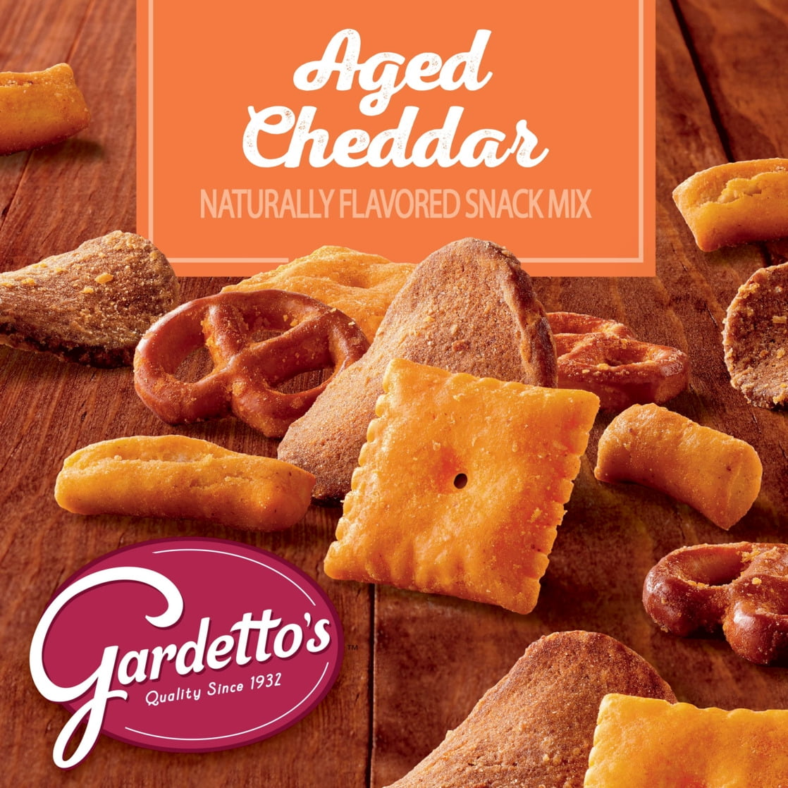 Gardetto's Snack Mix, Aged Cheddar, Family Size Pub and Party Mix, 14.5 oz Bag