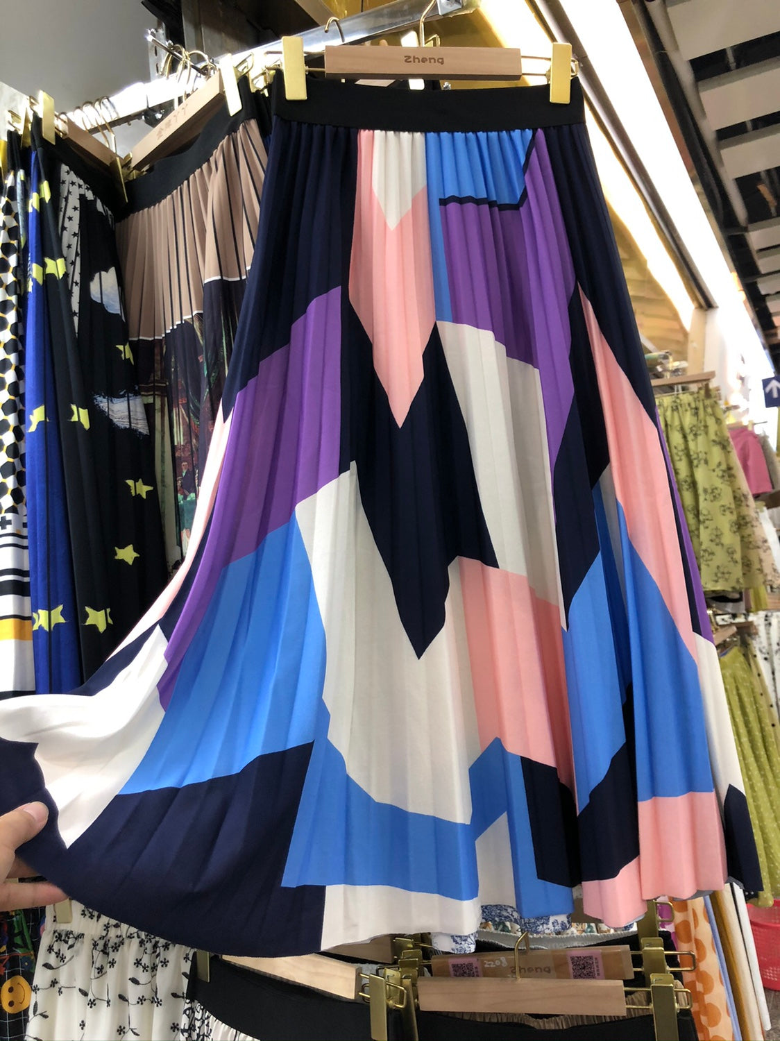 Fashion Retro Contrast Color Mid Length Long Length Pleated Skirt