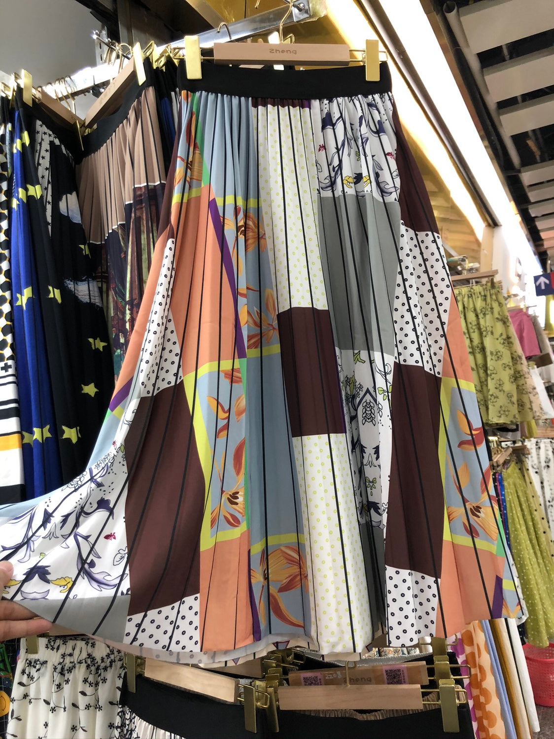 Fashion Retro Contrast Color Mid Length Long Length Pleated Skirt