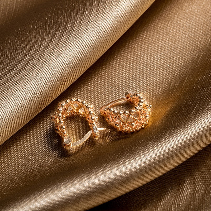 Korean Style Zircon Black Resin Rhombus Ear Studs for Women Elegant Geometric Earrings Jewelry Fashion Earrings Gifts