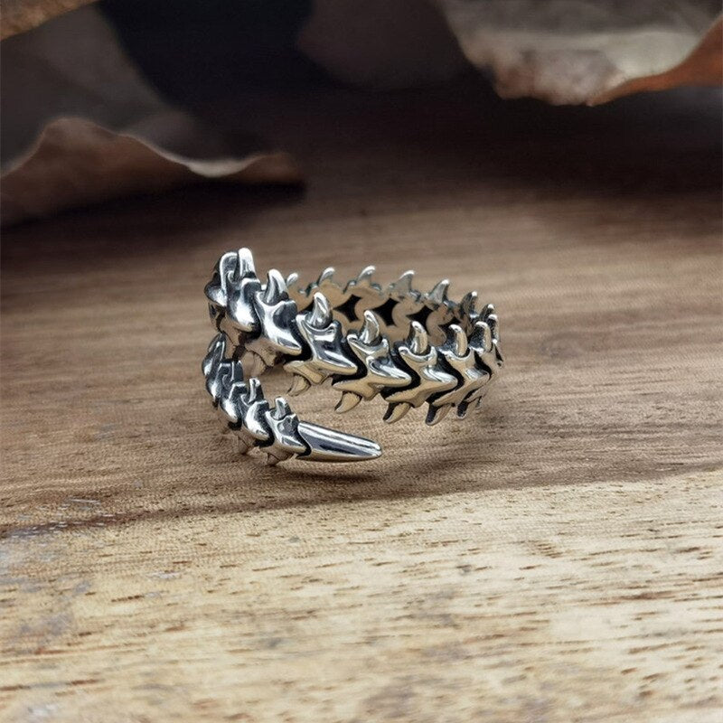Retro Gothic Keel Spine Rings for Women Men Hip Hop Hyperbole Centipede Jewelry Gifts Trendy Ring Adjustable Anillo