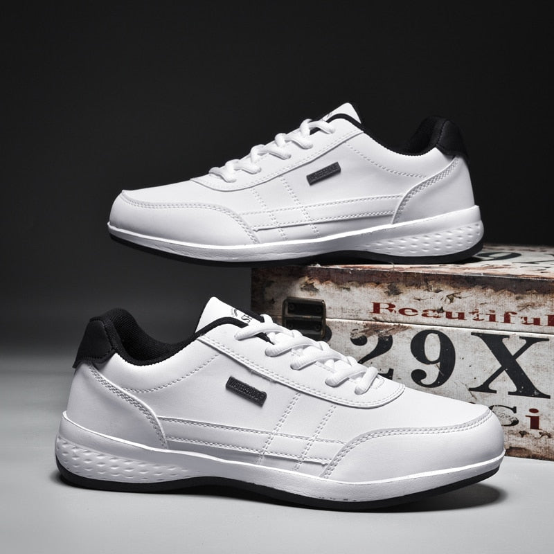 Men's Sneakers 2022 New Lightweight Men Vulcanized Shoes Anti-skid Breathable Male Trend Casual Shoes Fashion Men's Sports Shoes