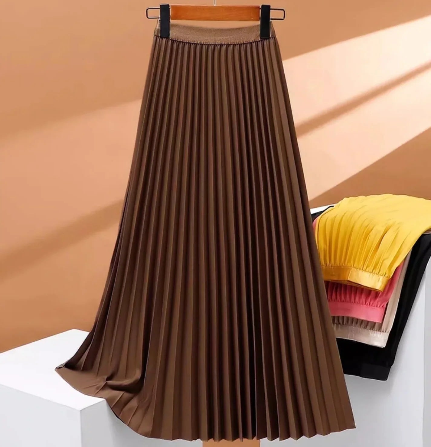 Women’s Vintage Pleated Long Skirt Casual Elegant