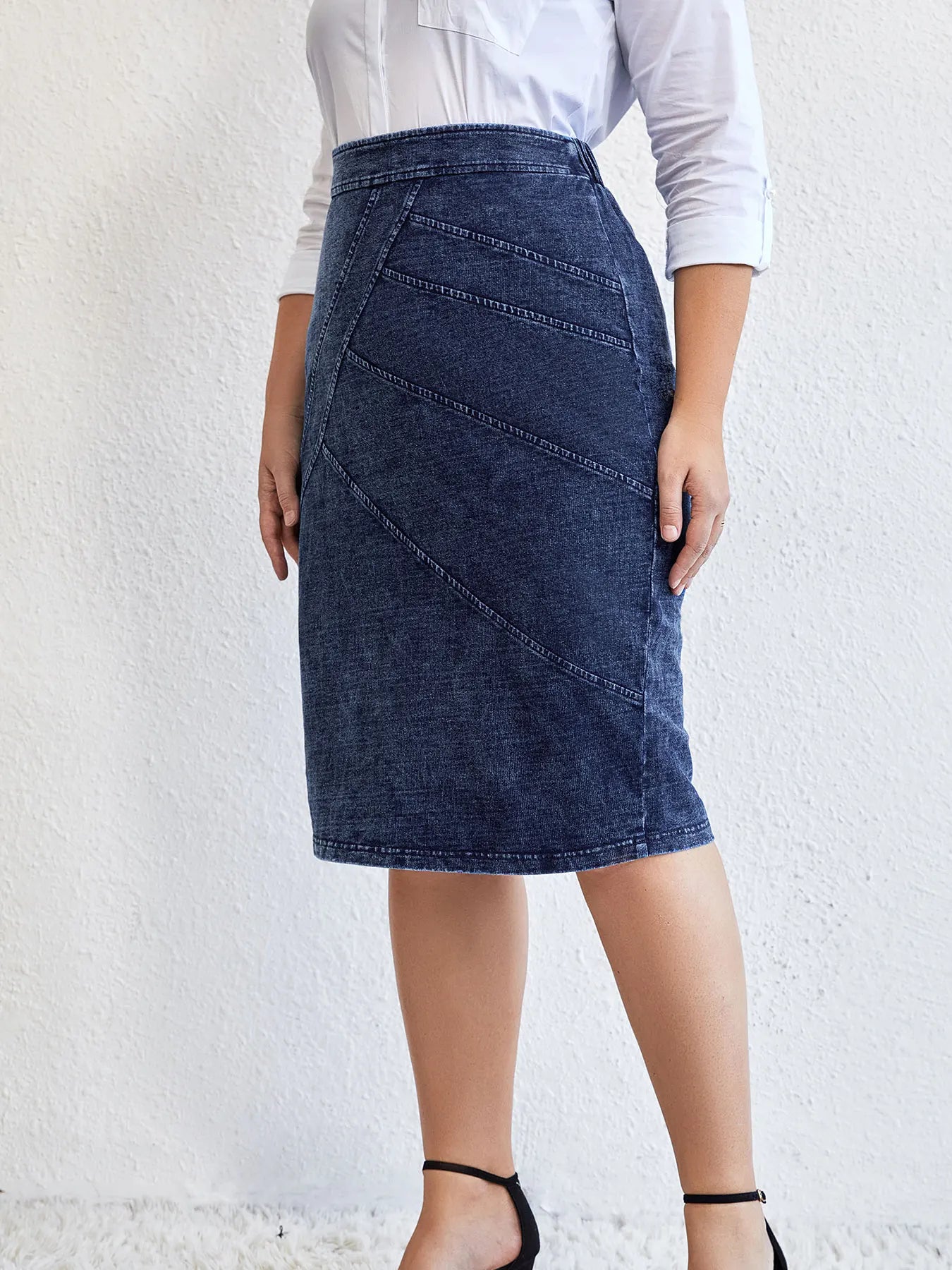 Plus Size Knit Denim Skirt