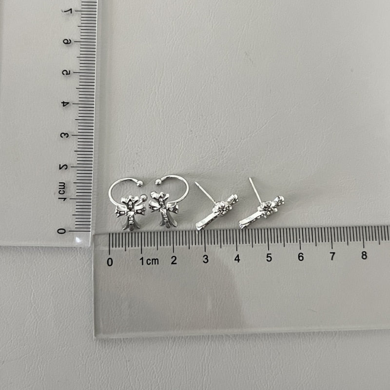 925 Silver Needle Inlaid Rhinestone Cross Stud Earrings Female New Design Sense Cross Without Ear Hole Ear Clip Party Jewelry