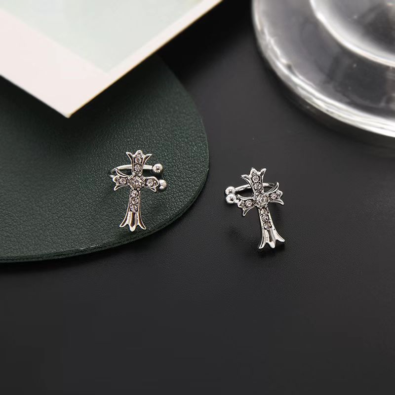 925 Silver Needle Inlaid Rhinestone Cross Stud Earrings Female New Design Sense Cross Without Ear Hole Ear Clip Party Jewelry