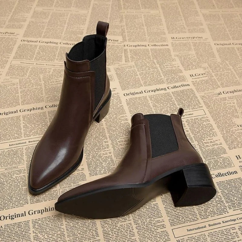 Women’s Pointed Toe Chelsea Boots