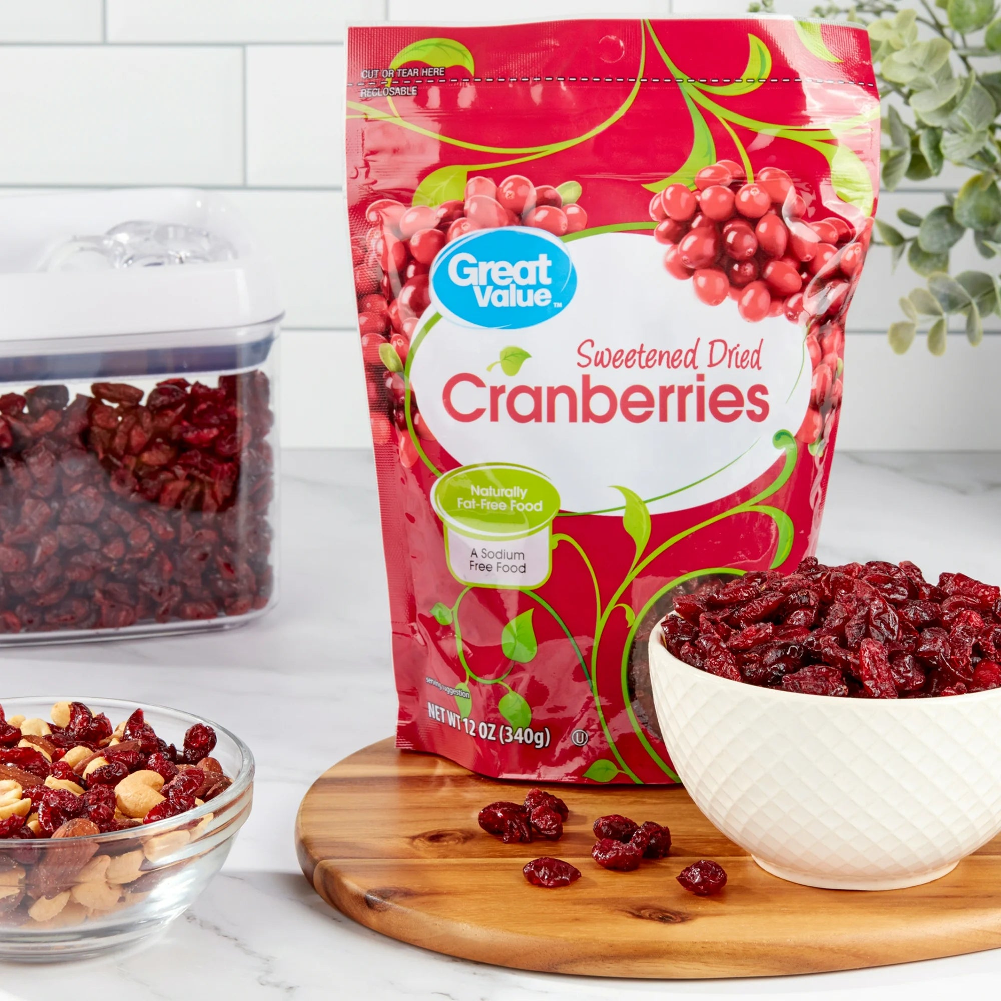 Great Value Sweetened Dried Cranberries, 12 oz