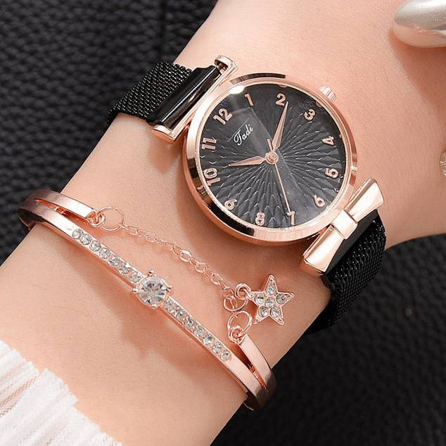 Luxury Women Bracelet Quartz Magnetic Watch