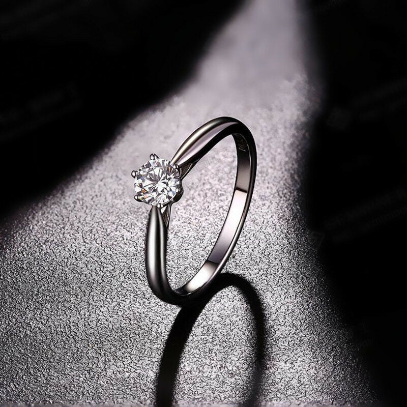 Six Claws Zirconia Fashion Solitaire Ring