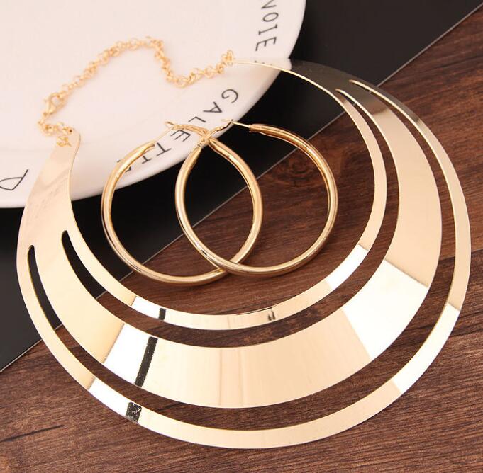 KMVEXO Trendy Gold Metal Torques Necklace