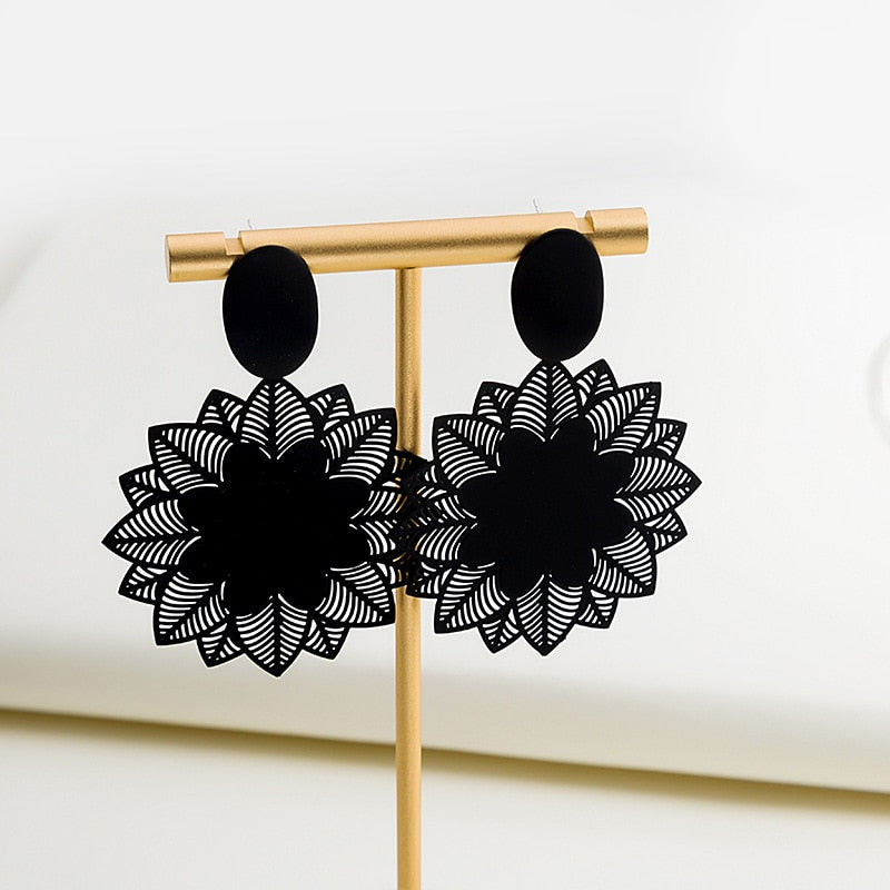 Big Black Flower Hanging Earrings For Women Exaggerated Rock Personality