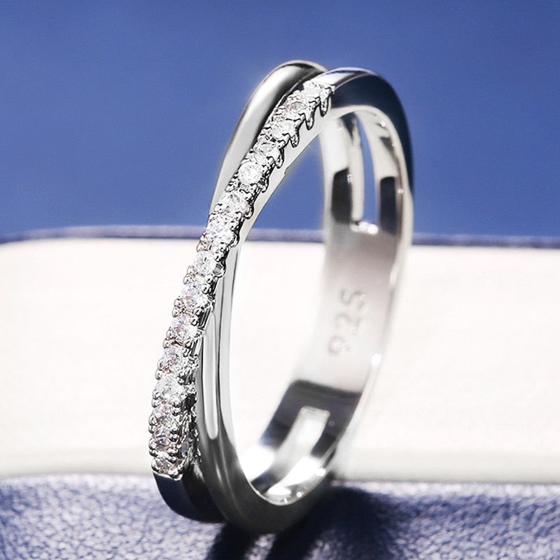 Huitan Luxury CZ Stone Mix Metal Color High Quality Ring