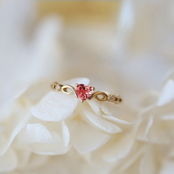 Huitan Simple Heart Zircon Stone Ring