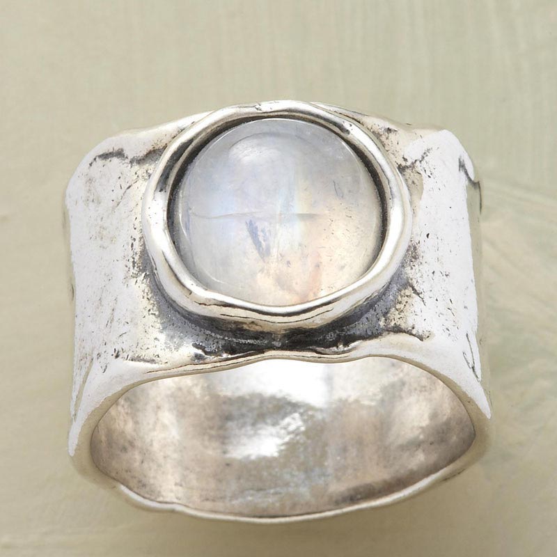 Vintage Round Moonstone Massive Rings for Women White Gold Color Women's Large Ring Wedding Jewelry Accessories Gifts
