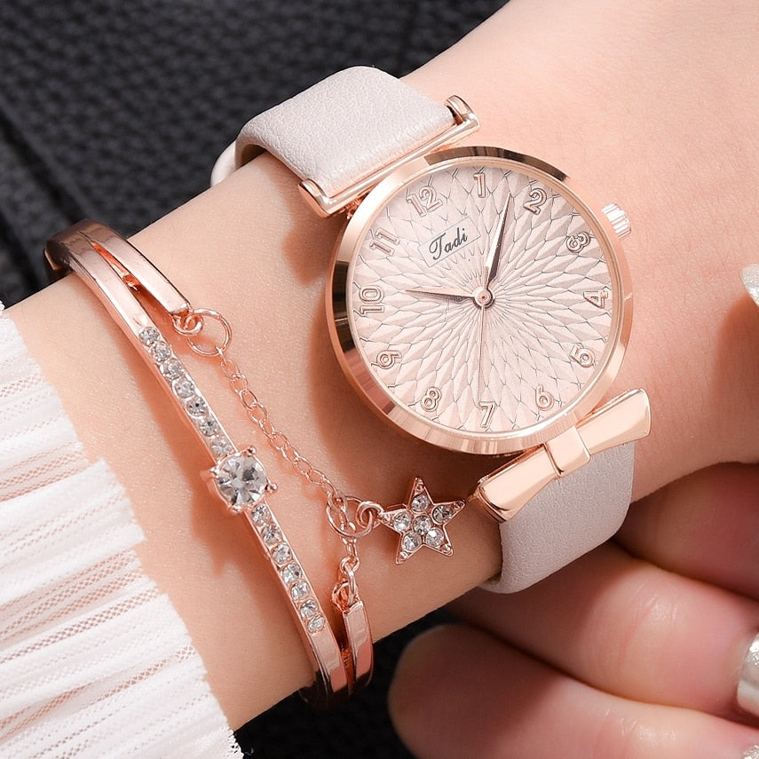 Luxury Women Bracelet Quartz Magnetic Watch