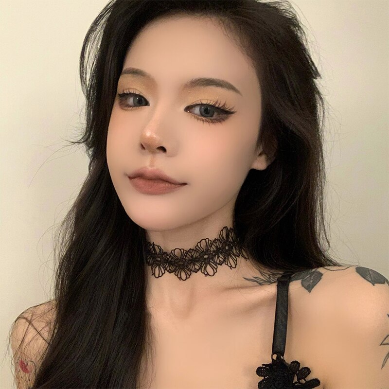 Gothic Classic White Collar Vintage Choker Necklace