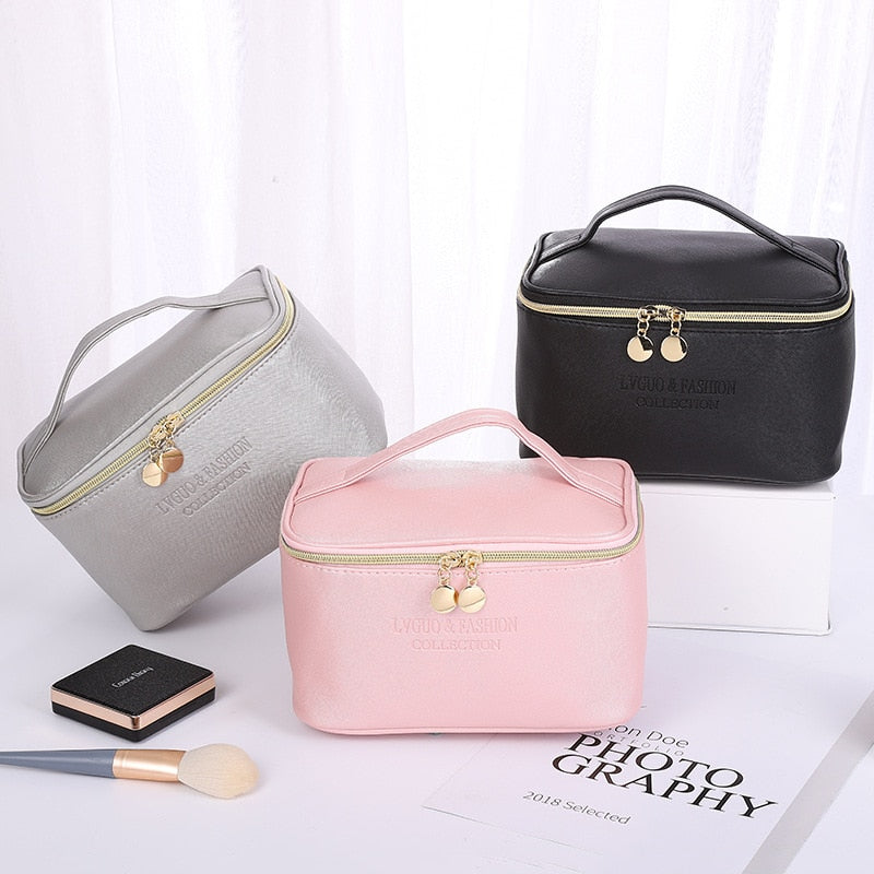 PURDORED 1 Pc Large Women Cosmetic Bag PU Leather Waterproof Zipper Make Up Bag Travel Washing Makeup Organizer Beauty Case