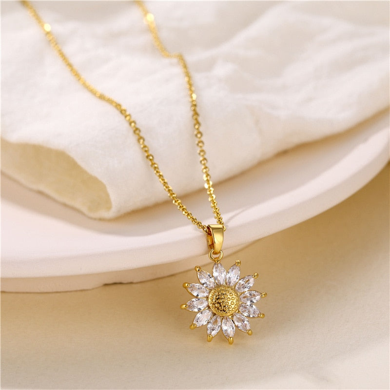 Elegant Flower Daisy Clavicle Necklace