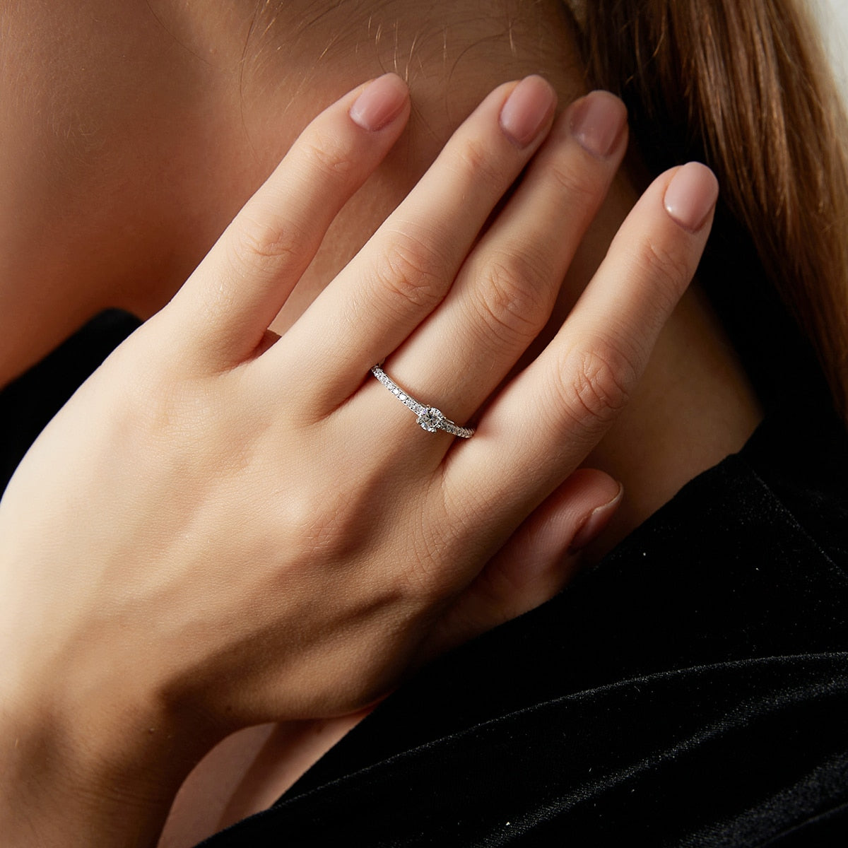 Real 925 Sterling Silver Small Sparkling Round 0.3CT Moissnaite Ring