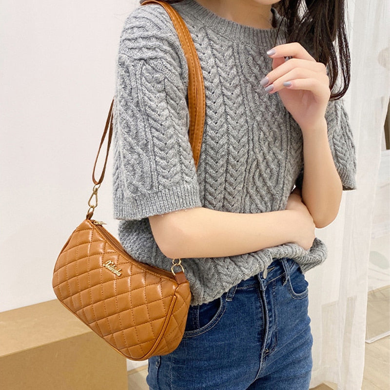 assel Trend Lingge Embroidery Camera Female Shoulder Bag