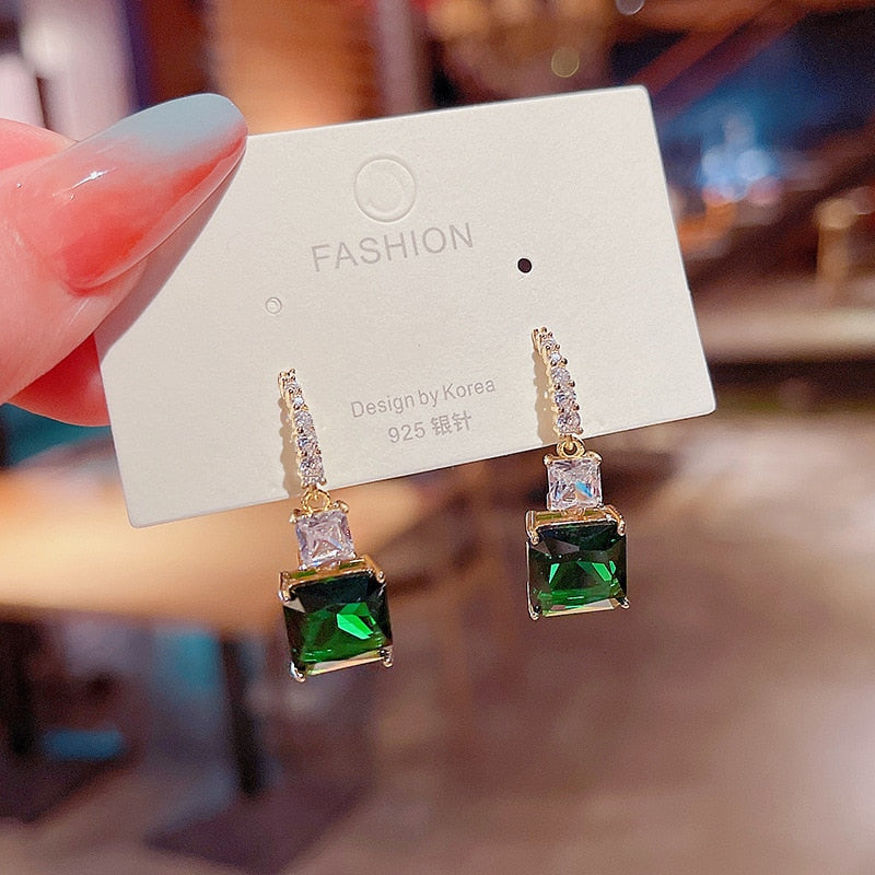 Fashion Shiny Green Rhinestone Pendant Earrings