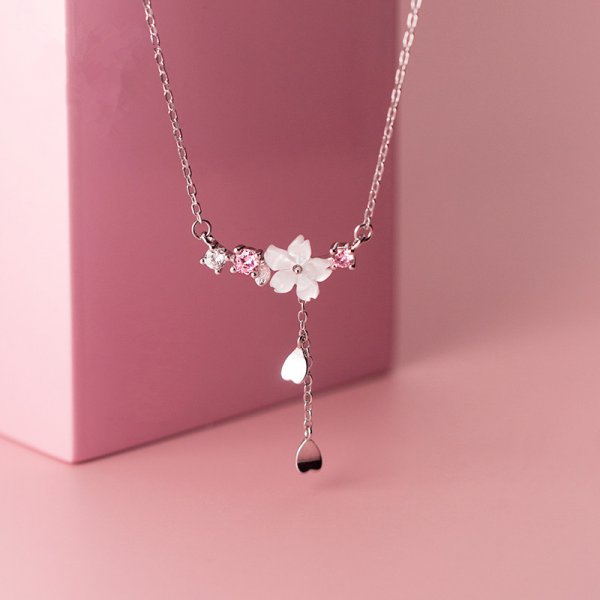 Elegant Flower Daisy Clavicle Necklace