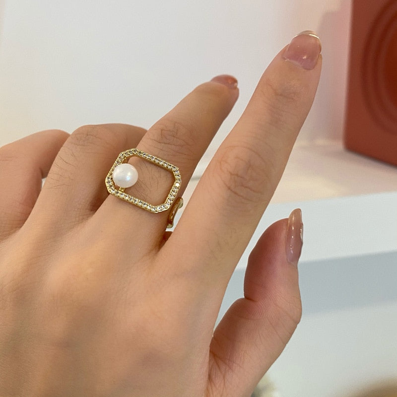 Fashion Geometrical Irregular Baroque Pearl Vintage Open Adjustable Index Ring
