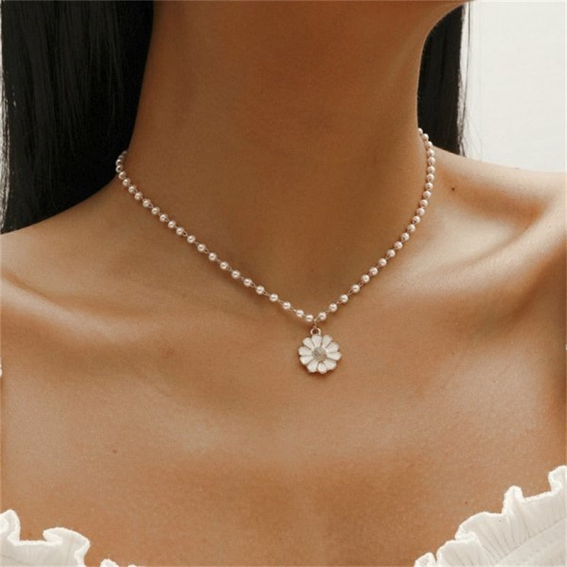 Elegant Flower Daisy Clavicle Necklace