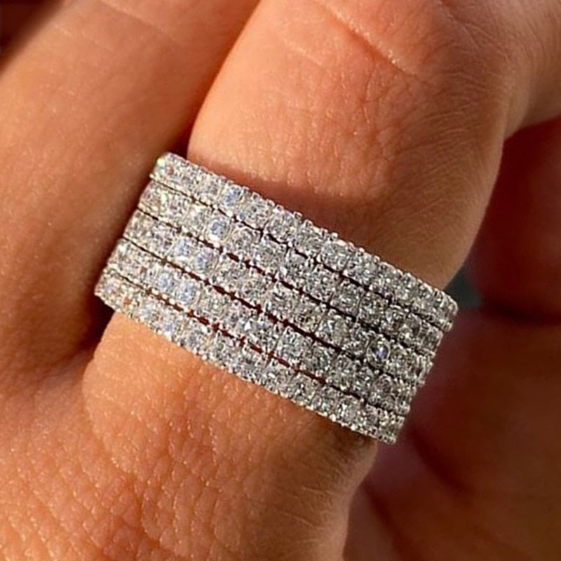 Huitan Trendy Brilliant Cubic Zirconia Ring