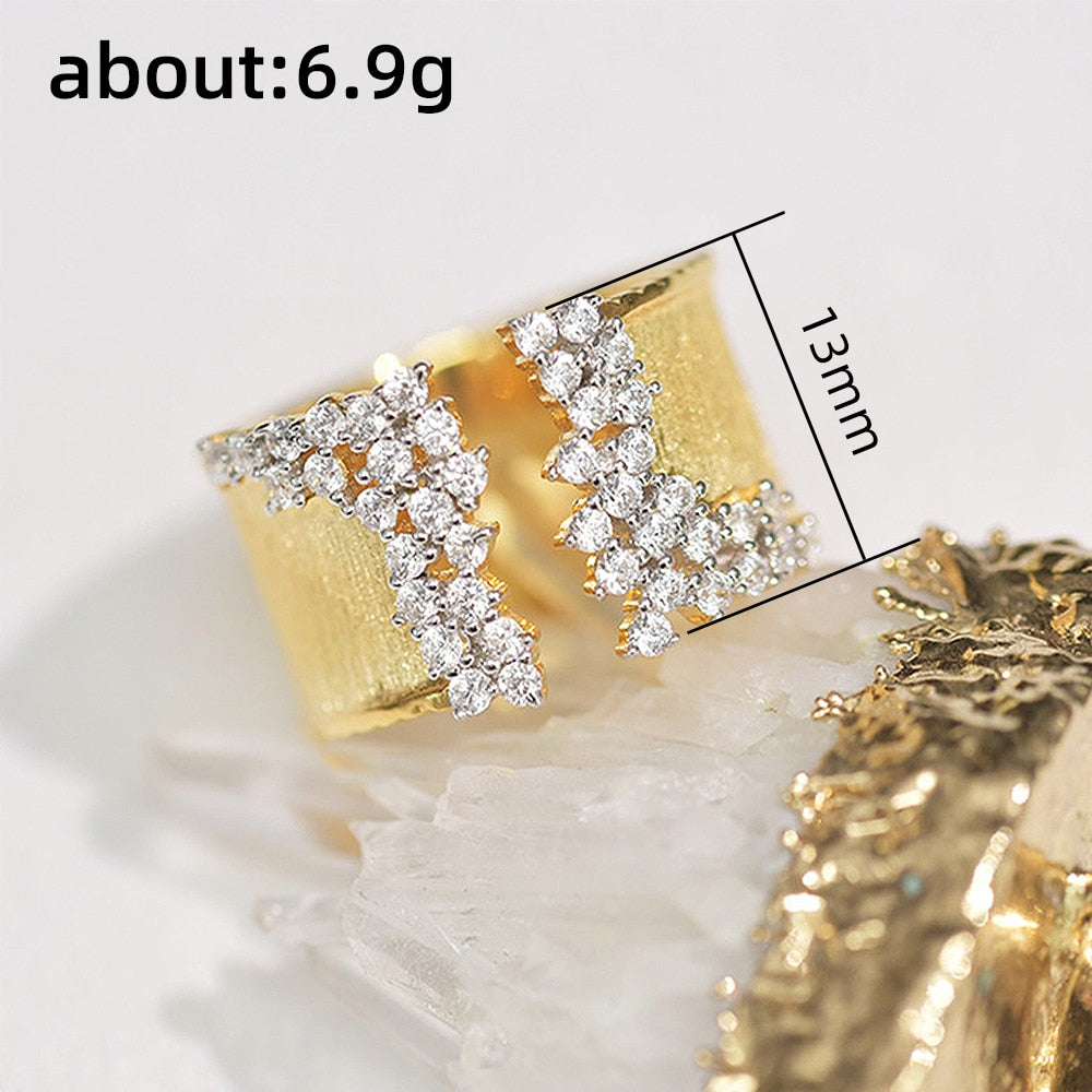 Huitan Luxury Finger Ring with CZ Stone