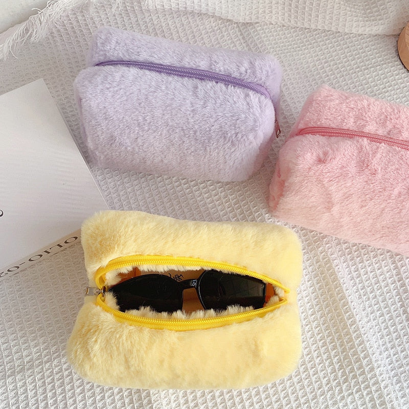 PURDORED 1 Pc Solid Color Fur Makeup Bag for Women Soft Travel Cosmetic Bag Organizer Case Young Lady Make Up Case Necessaries