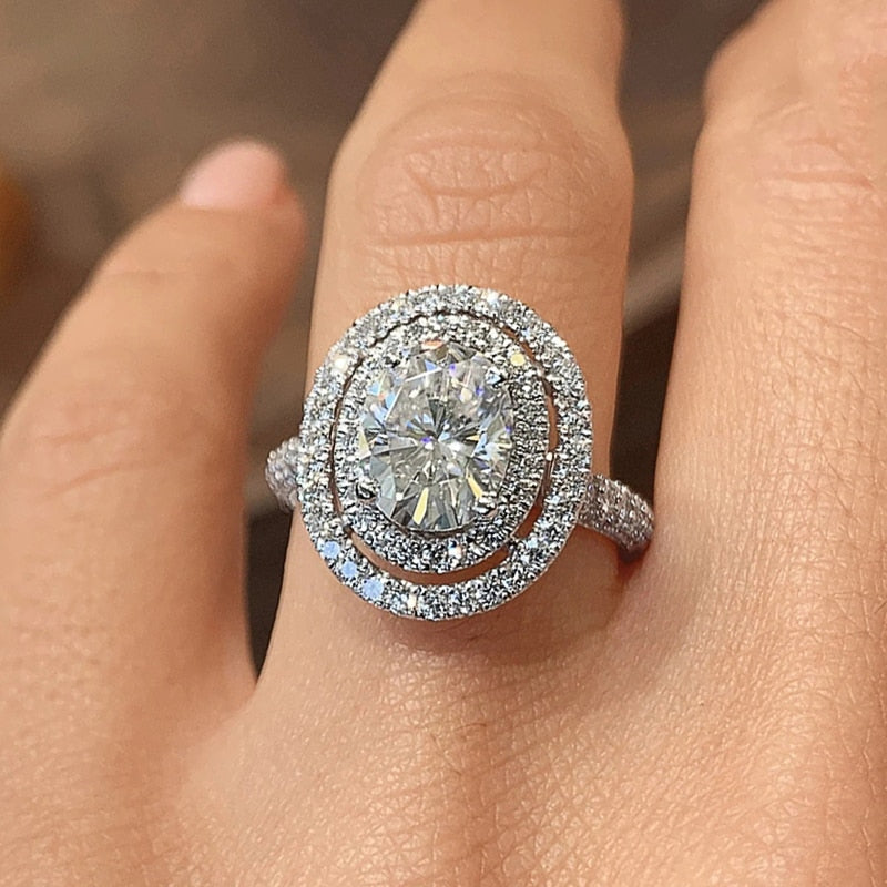 Huitan Trendy Brilliant Cubic Zirconia Ring