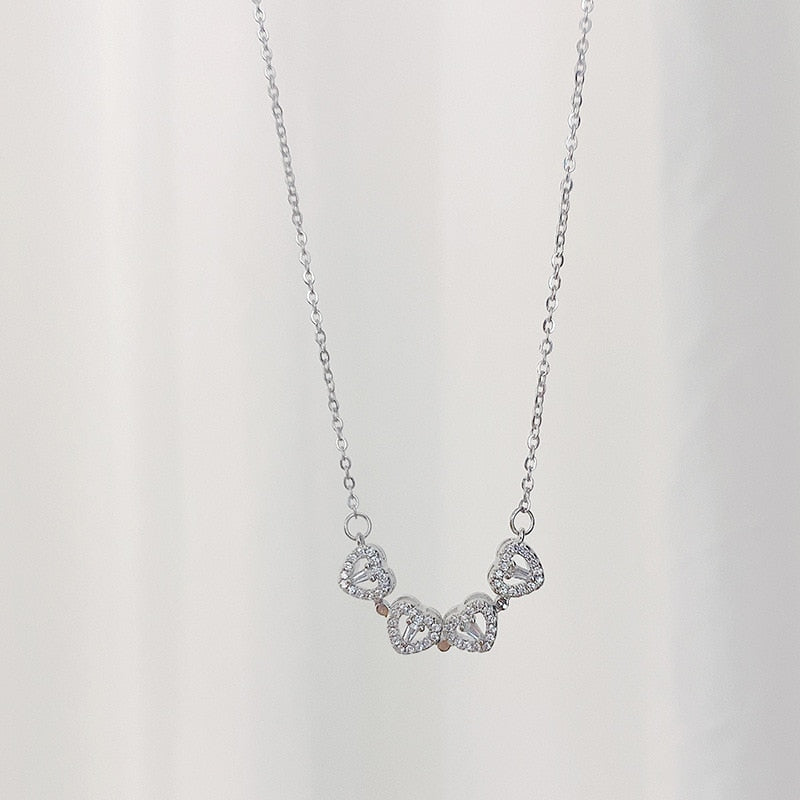 Creative Magnetic Folding Heart-Shaped Four-leaf Clover Pendant