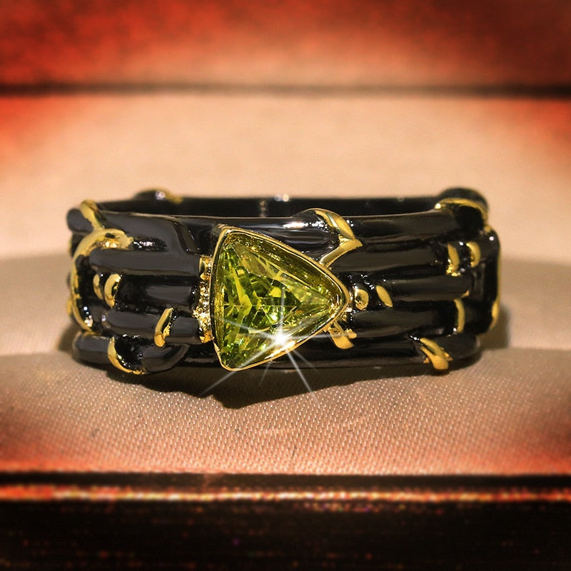 Unique Design Exaggerated Personality Black Gold Tungsten Triangle Ring
