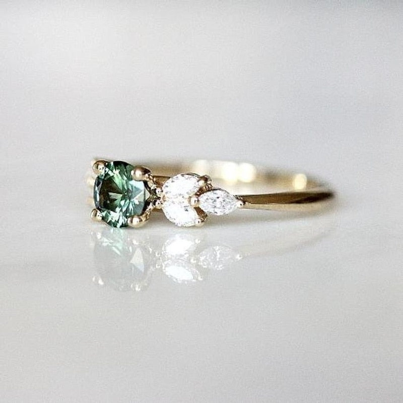 Classic Gold Colors Emerald Metal Inlaid Stones Flower Ring