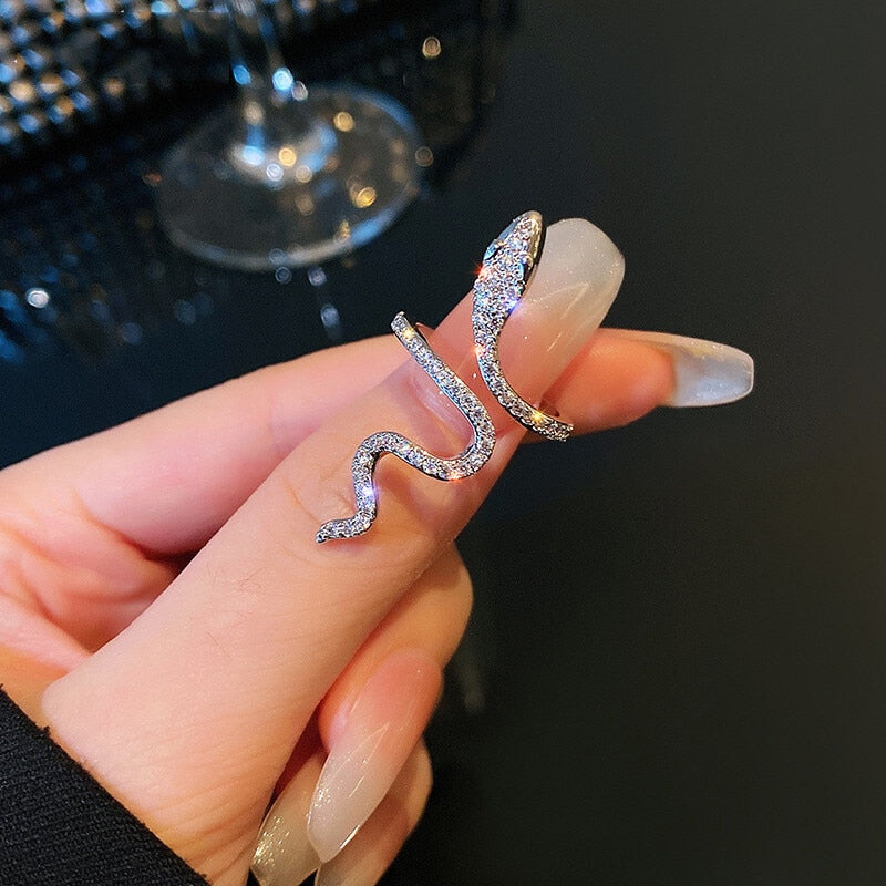 Ancient Silver Color Adjustable Chain Open Finger Ring