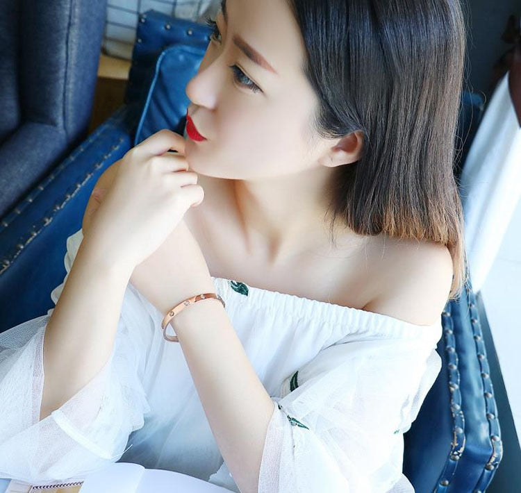 Classic Women's Bangles