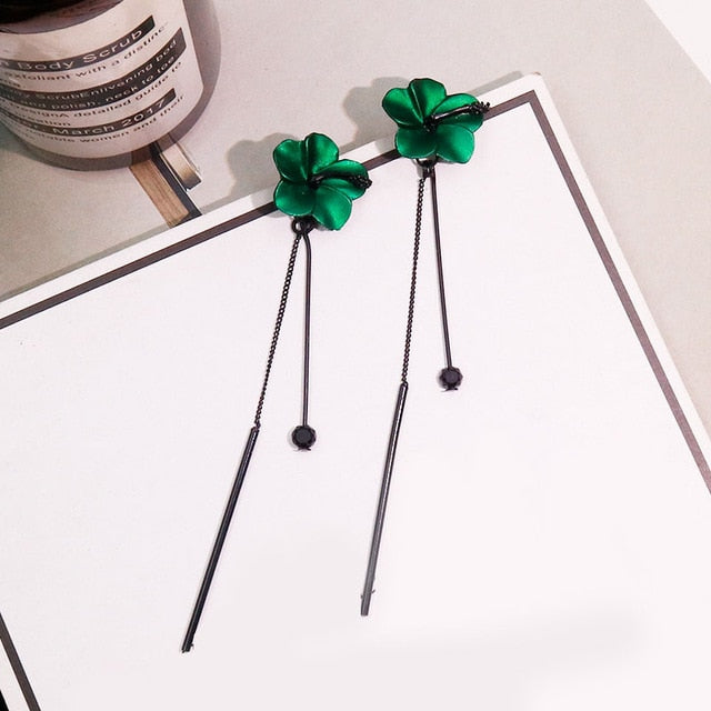 Retro Green Flowers Tassel Earrings - Shopeasywear