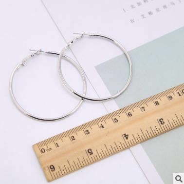 Circle Shiny Crystal Big Earrings - Shopeasywear