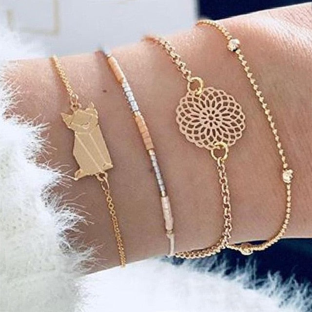 Bow Map Crystal Bead Bracelet - Shopeasywear