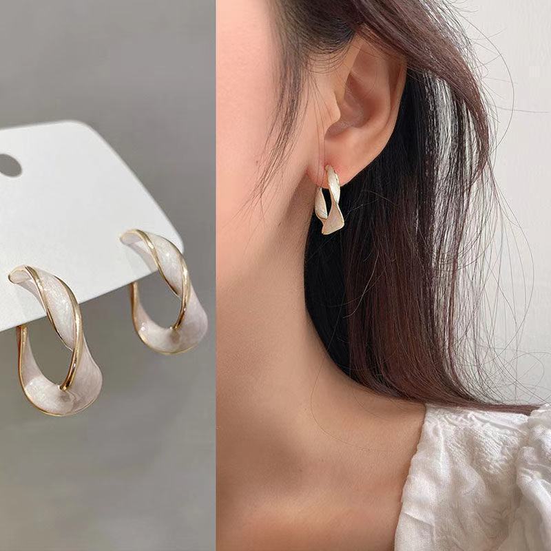 New Punk Golden Metal White Cross Hoop Earrings For Women Girls Fashion Circle Brincos Ear Accessories Jewelry