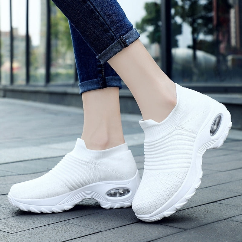 Women Walking Shoes Running Mesh Shoes Fashion Platform Slip-On Sneaker Air Cushion Gym Modern Dance Shoes Men