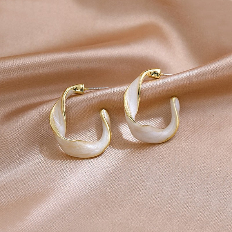 New Punk Golden Metal White Cross Hoop Earrings For Women Girls Fashion Circle Brincos Ear Accessories Jewelry