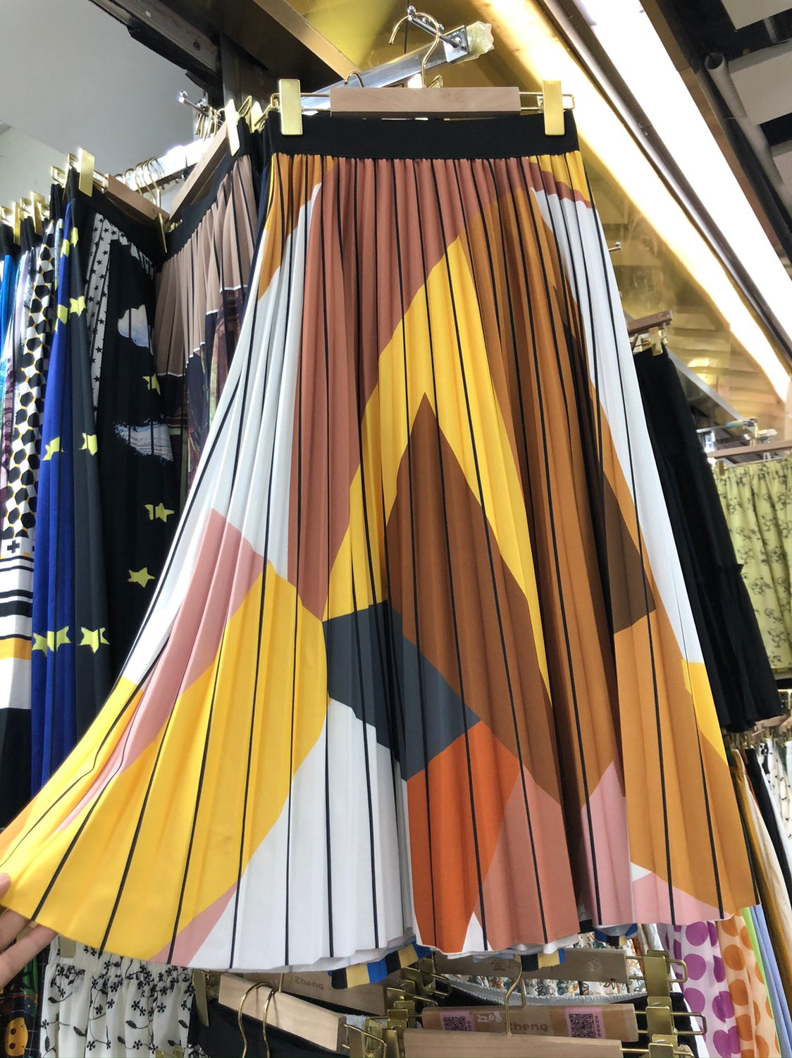 Fashion Retro Contrast Color Mid Length Long Length Pleated Skirt