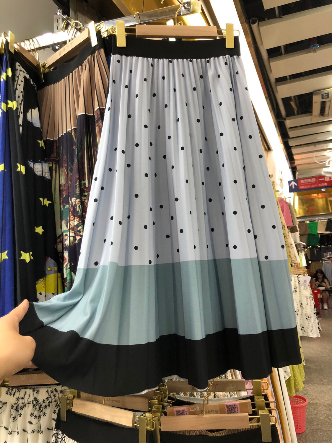 Fashion Retro Contrast Color Mid Length Long Length Pleated Skirt