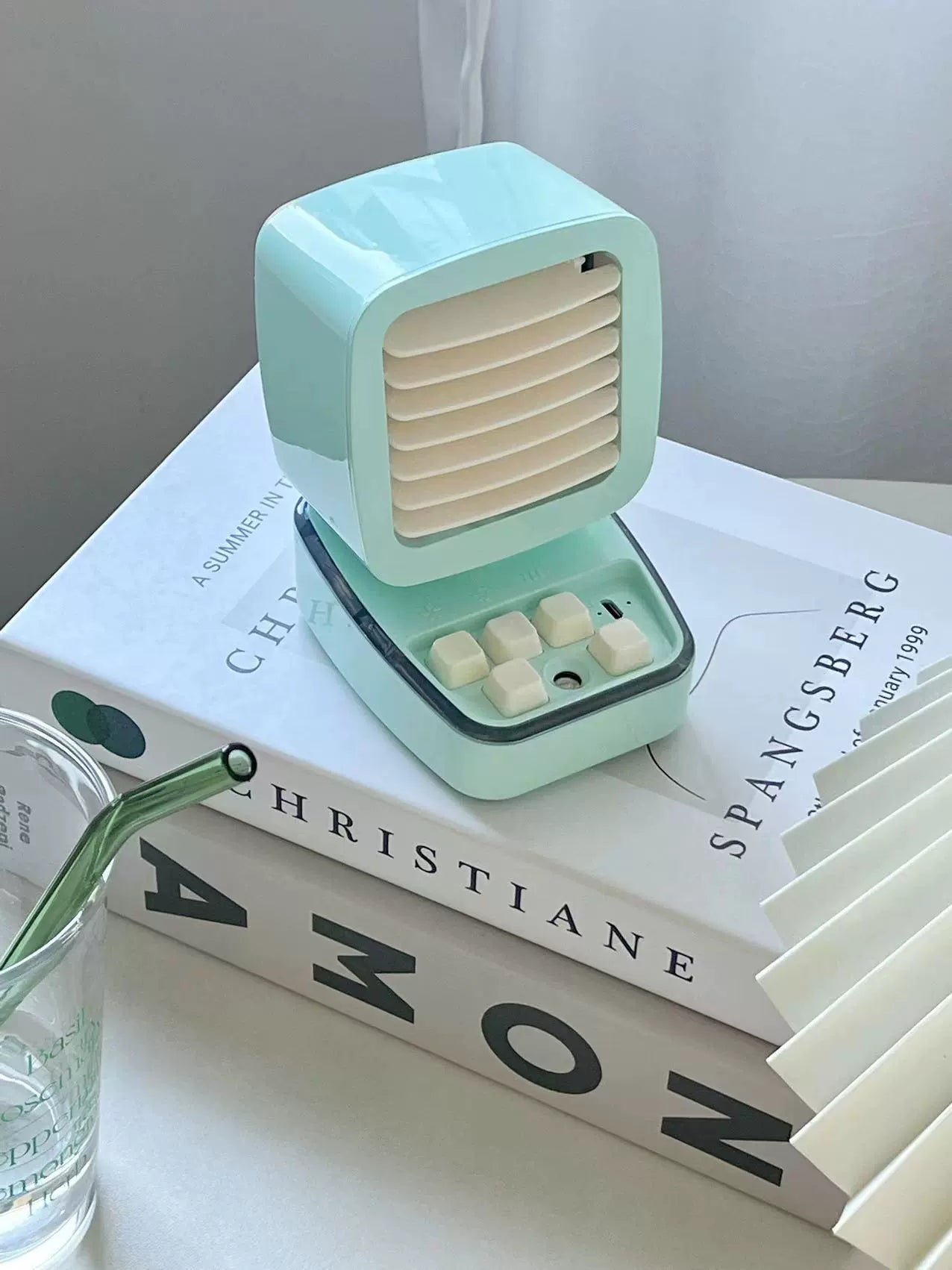 [Immaterial] Retro Game Machine Thermantidote Multi-Color Optional Student Cute Desktop Hydrating Humidifying Fan