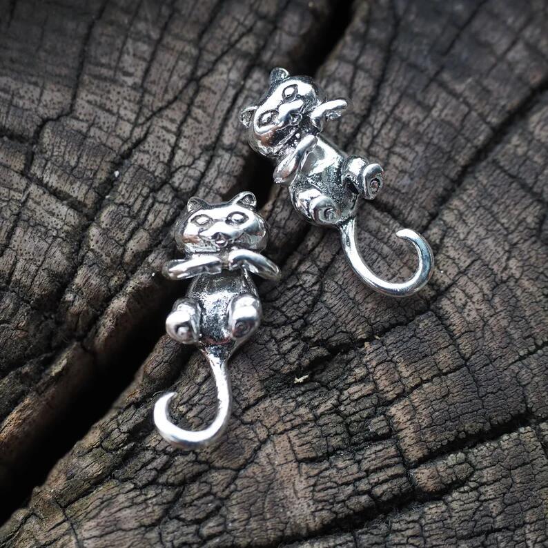 1Pair Cute Cat Frog Earrings for Women Men Funny Animal Stud Earrings Statement Earring Tibetan silver Ear Piercing Jewelry Gift