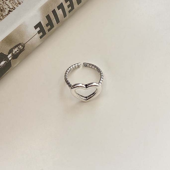 2023 New Fashion Simple Heart Vintage Love Ring Personalized Adjustable Opening Fashion Black Ring Girl Jewelry