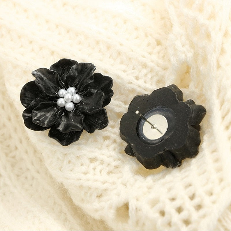 Women Resin Flowers Faux Pearls Earrings Ear Studs Black Red White Flower Women's Earrings Girl Party Stud Acrylic Accessories